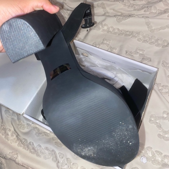 Platform Heels (8.5W) - Picture 3 of 4